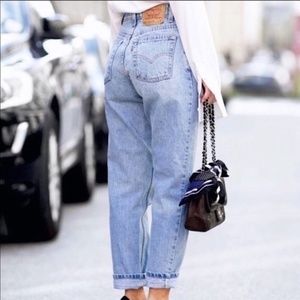 Vintage Levi’s 560 High Rise Boyfriend Jeans